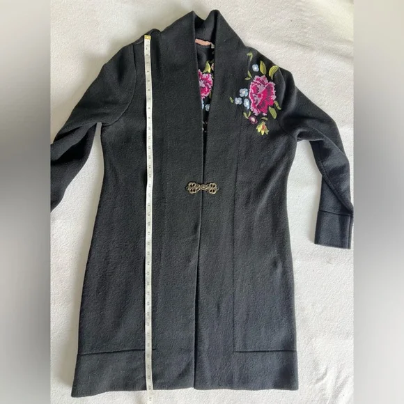 Soft Surroundings Black Cardigan with Floral Embroidery - Picture 12 of 13